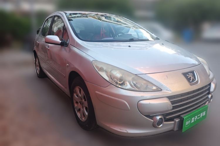 Used Peugeot 307 2012 Hatchback 1.6L Manual Comfort Edition Front Right 45 Deg