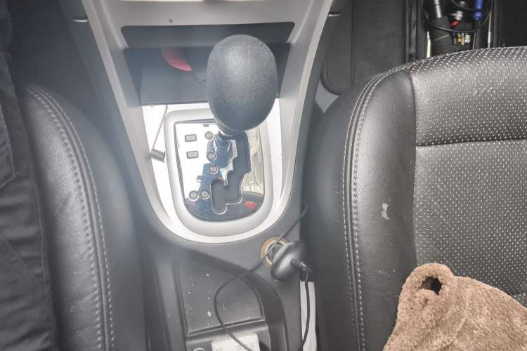Used Peugeot 307 2012 1.6L Automatic CROSS Gear Lever