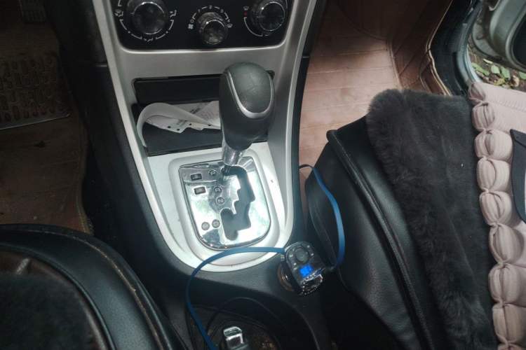 Used Peugeot 307 2012 Hatchback 1.6L Automatic Comfort Edition Gear Lever