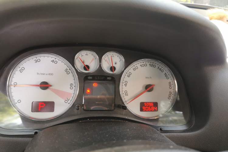 Used Peugeot 307 2012 Hatchback 1.6L Automatic Comfort Edition Instrument Cluster