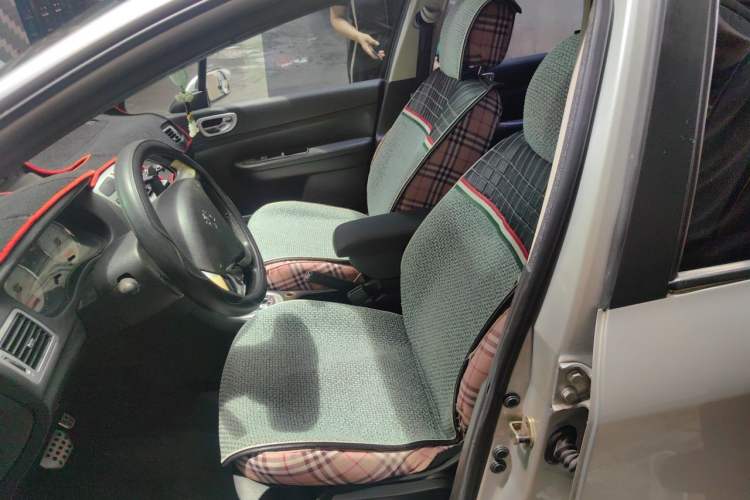Used Peugeot 307 2012 1.6L Automatic CROSS Left Front Seat