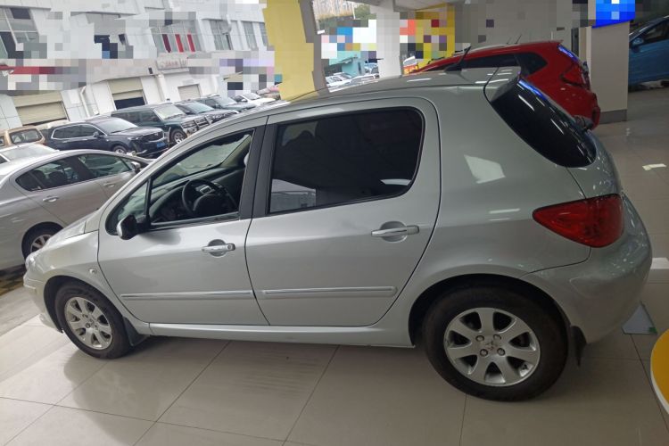 Used Peugeot 307 2012 Hatchback 1.6L Manual Comfort Edition Left Side