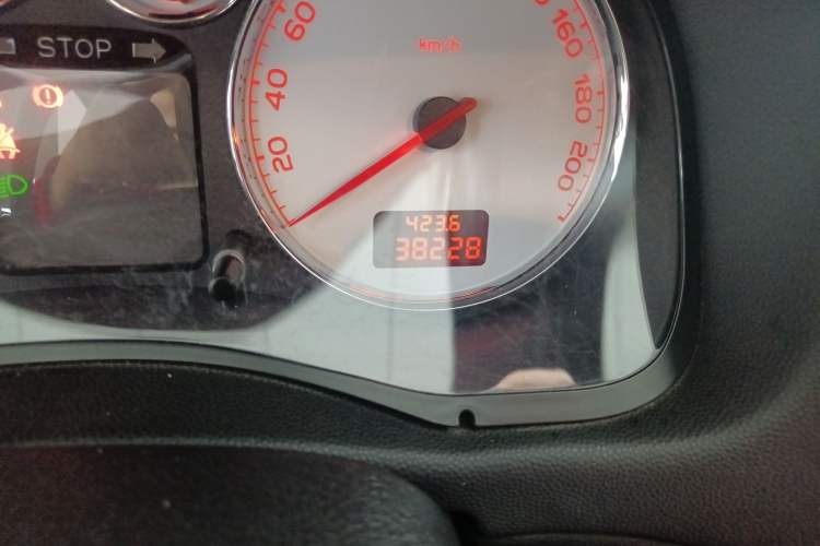 Used Peugeot 307 2012 Hatchback 1.6L Manual Comfort Edition Odometer Close Up