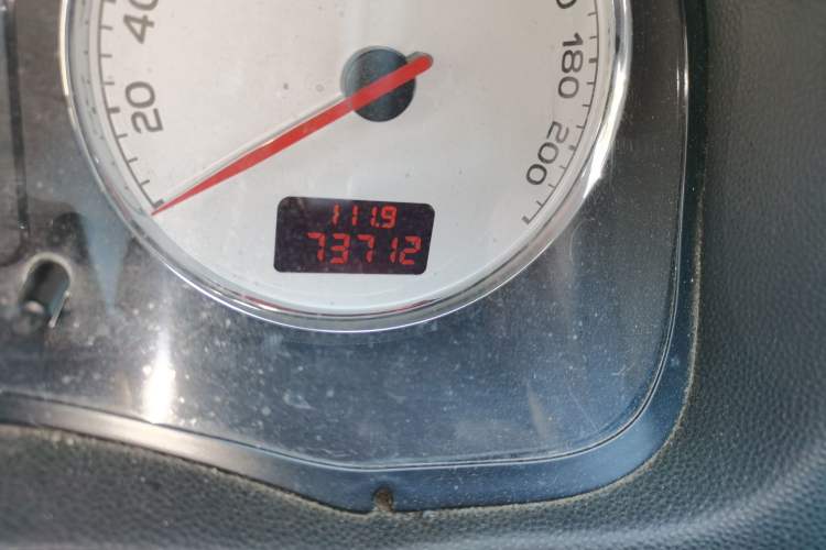 Used Peugeot 307 2012 Hatchback 1.6L Manual Comfort Edition Odometer Close Up