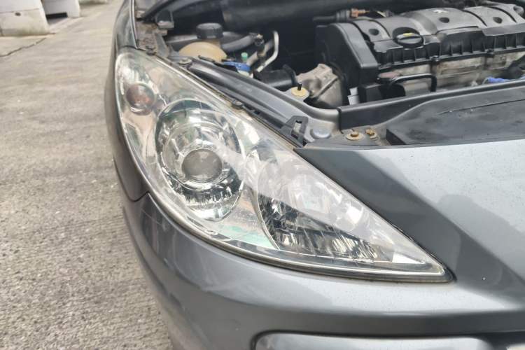 Used Peugeot 307 2012 1.6L Automatic CROSS Right Front Headlight