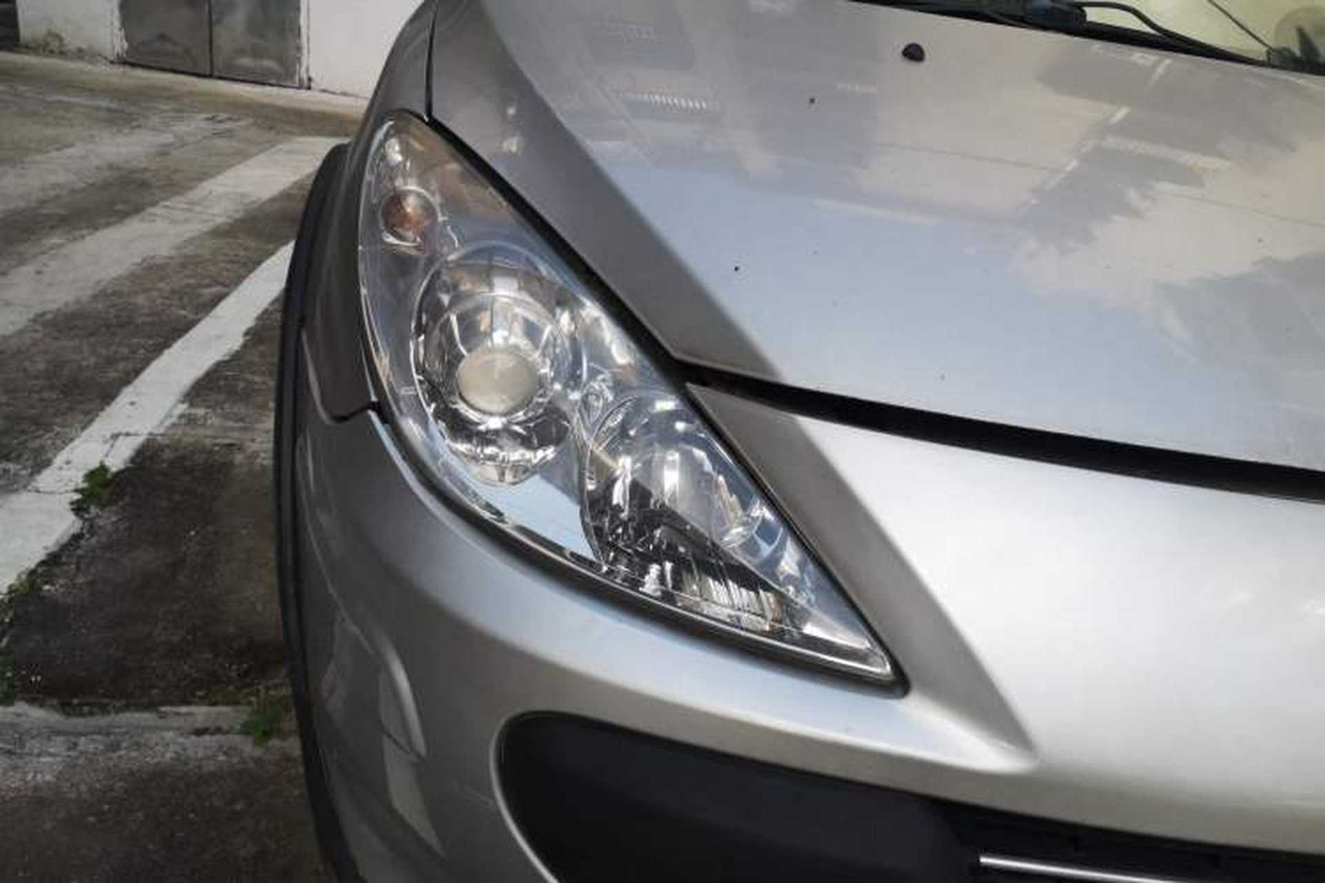 Used Peugeot 307 2012 1.6L Manual CROSS Right Front Headlight
