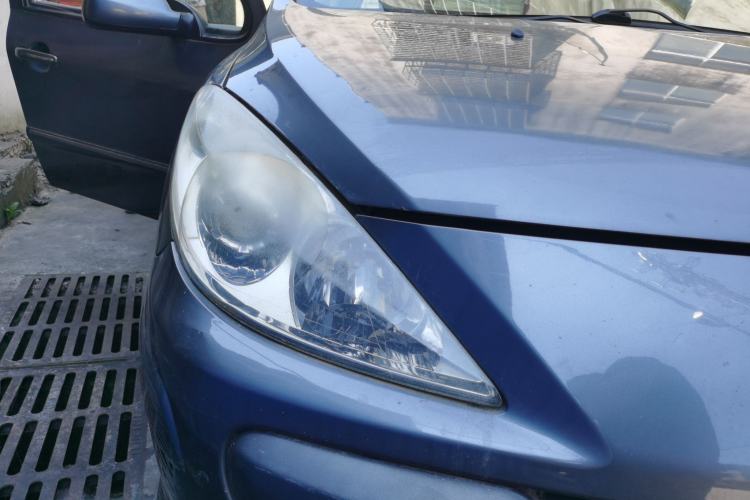 Used Peugeot 307 2012 Hatchback 1.6L Manual Comfort Edition Right Front Headlight
