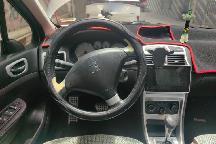 Used Peugeot 307 2012 1.6L Automatic CROSS Steering Wheel