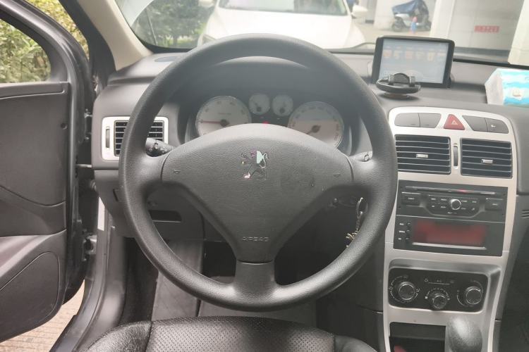 Used Peugeot 307 2012 1.6L Automatic CROSS Steering Wheel