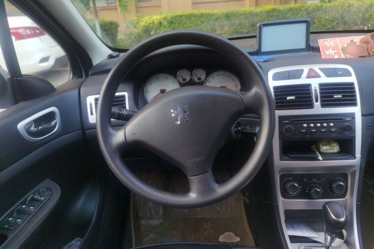 Used Peugeot 307 2012 Hatchback 1.6L Automatic Comfort Edition Steering Wheel