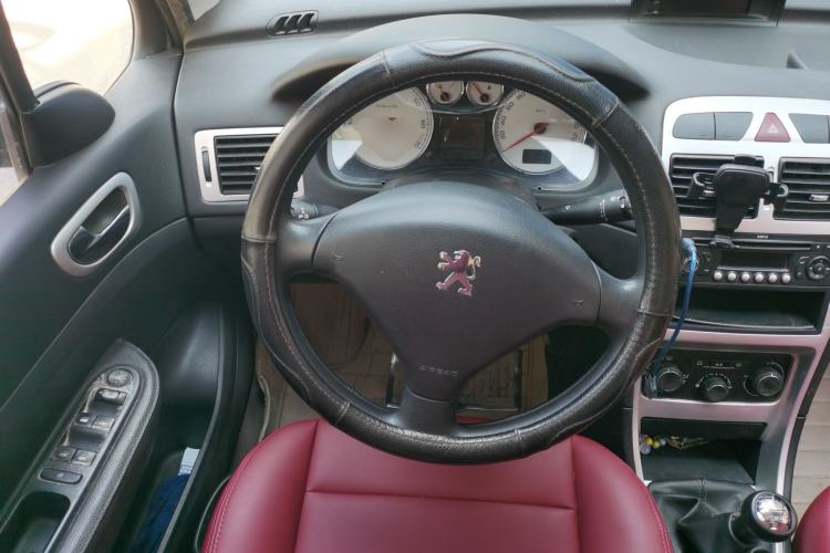 Used Peugeot 307 2012 Hatchback 1.6L Manual Comfort Edition Steering Wheel