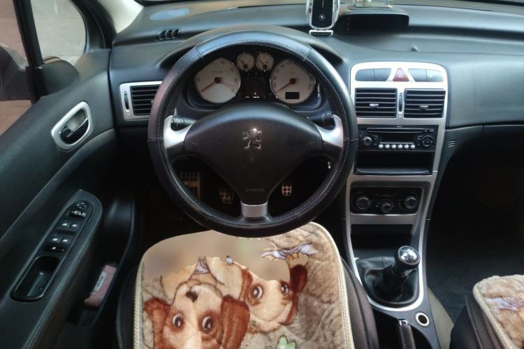 Used Peugeot 307 2012 1.6L Manual CROSS Steering Wheel