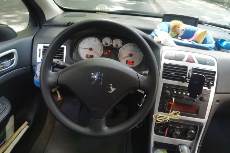Used Peugeot 307 2012 Hatchback 1.6L Automatic Comfort Edition Steering Wheel