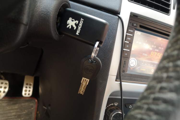 Used Peugeot 307 2012 1.6L Manual CROSS Vehicle Key