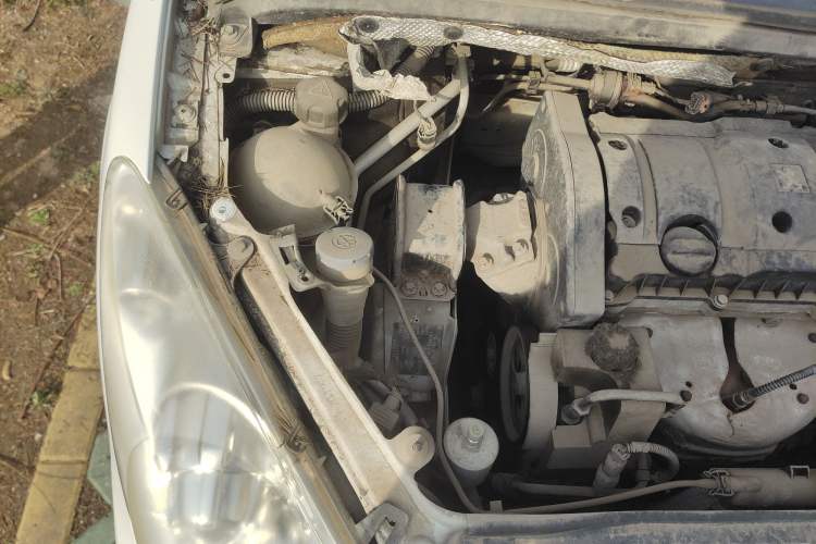 Used Peugeot 307 2012 Hatchback 1.6L Manual Comfort Edition Engine Bay Right