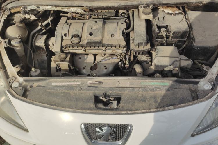 Used Peugeot 307 2012 Hatchback 1.6L Manual Comfort Edition Engine Bay