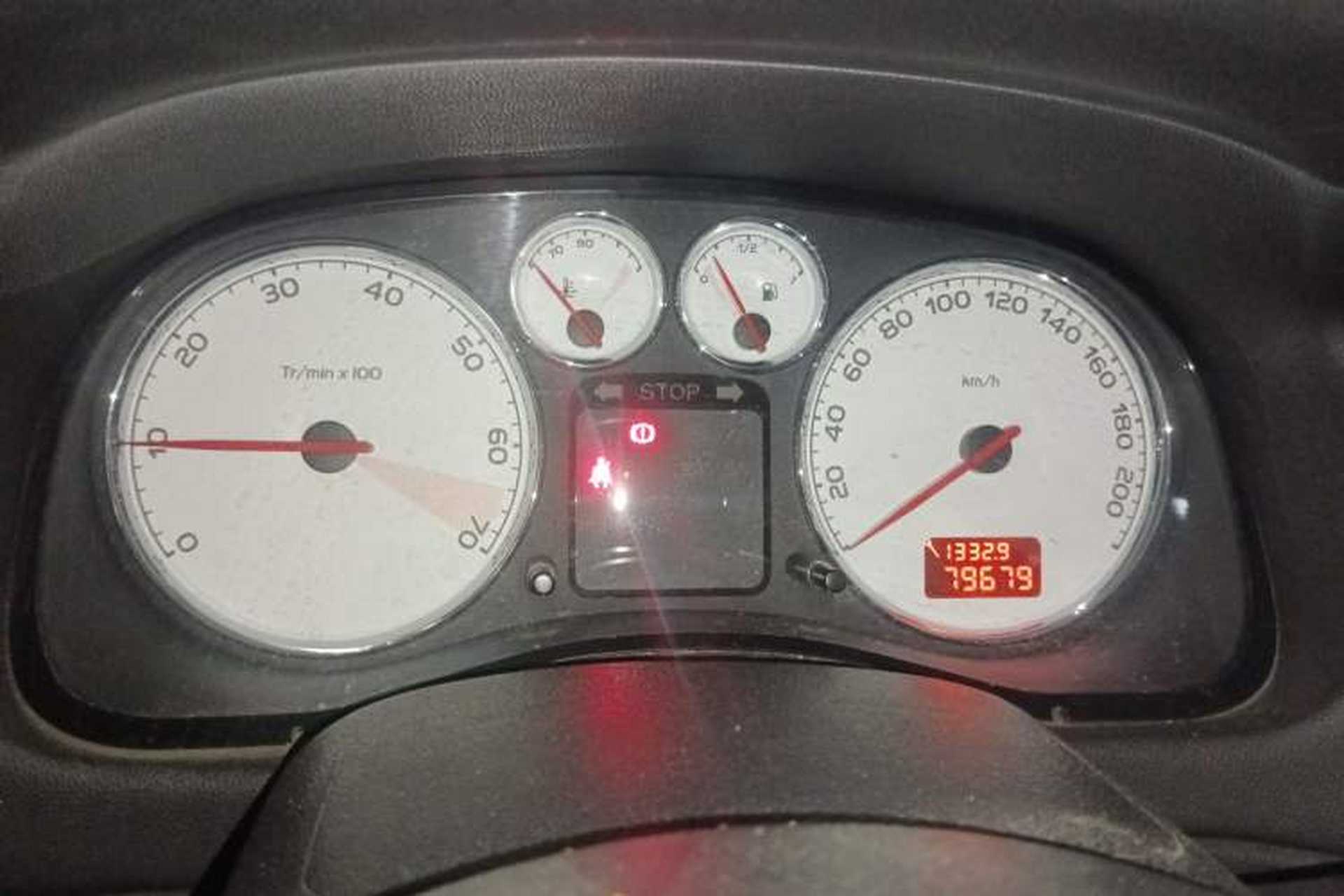 Used Peugeot 307 2012 Hatchback 1.6L Manual Comfort Edition Instrument Cluster