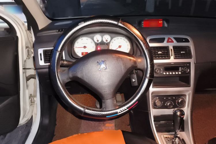 Used Peugeot 307 2012 Hatchback 1.6L Automatic Comfort Edition Steering Wheel