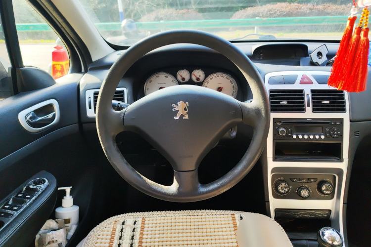 Used Peugeot 307 2012 Hatchback 1.6L Manual Comfort Edition Steering Wheel