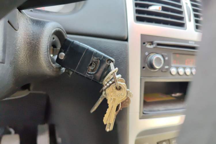 Used Peugeot 307 2012 Hatchback 1.6L Manual Comfort Edition Vehicle Key