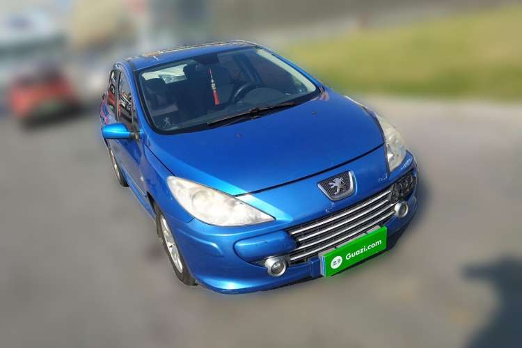 Used Peugeot 307 2013 Hatchback 1.6L Manual Comfort Edition Front Right 45 Deg