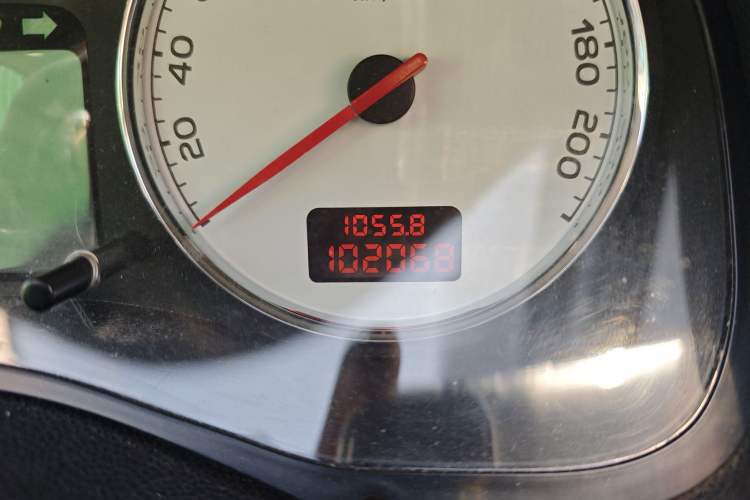 Used Peugeot 307 2013 Hatchback 1.6L Manual Comfort Edition Odometer Close Up