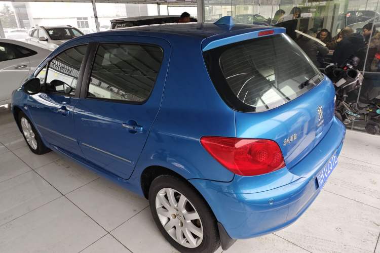 Used Peugeot 307 2013 Hatchback 1.6L Automatic Comfort Edition Rear Left 45 Deg