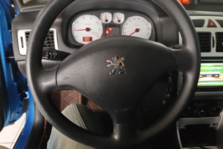 Used Peugeot 307 2013 Hatchback 1.6L Automatic Comfort Edition Steering Wheel