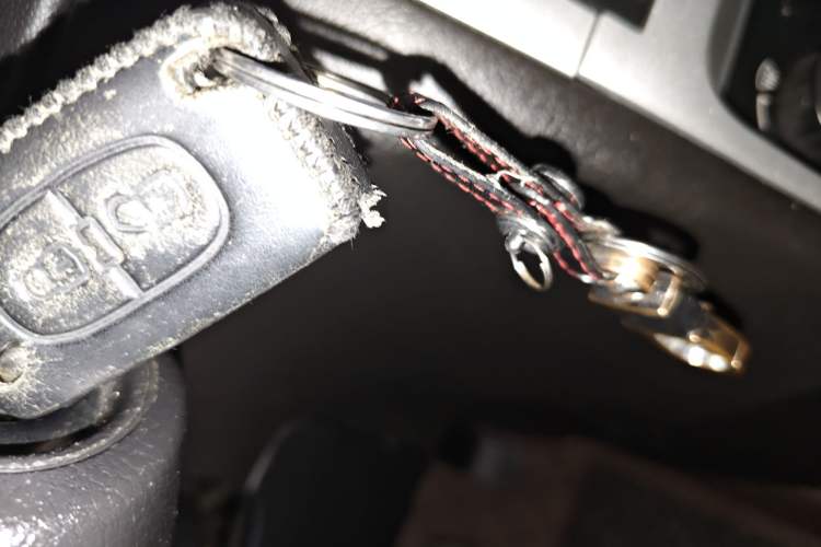 Used Peugeot 307 2013 Hatchback 1.6L Automatic Comfort Edition Vehicle Key