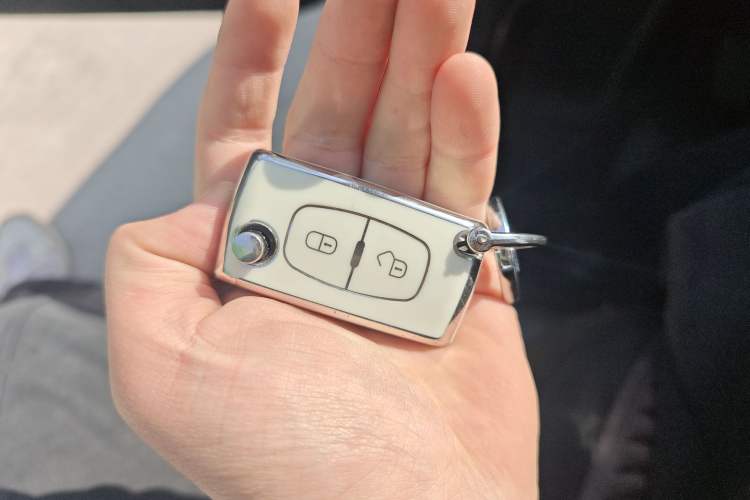Used Peugeot 307 2013 Hatchback 1.6L Manual Comfort Edition Vehicle Key