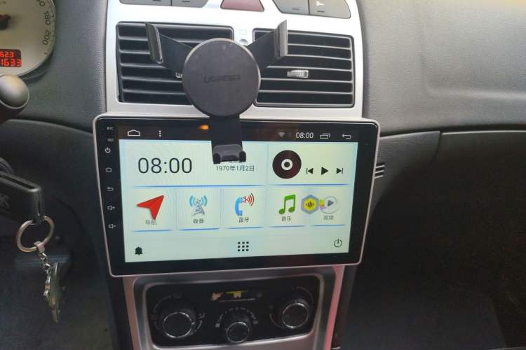 Used Peugeot 307 2013 Hatchback 1.6L Automatic Comfort Edition Audio And AC Panel