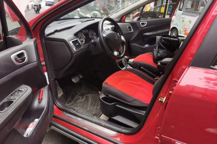 Used Peugeot 307 2013 1.6L Automatic CROSS Driver Seat
