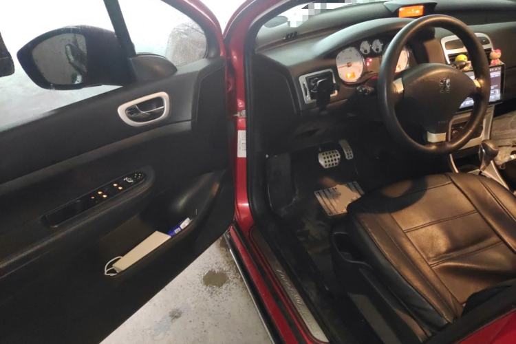 Used Peugeot 307 2013 1.6L Automatic CROSS Driver Seat