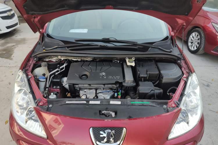 Used Peugeot 307 2013 Hatchback 1.6L Automatic Comfort Edition Engine Bay