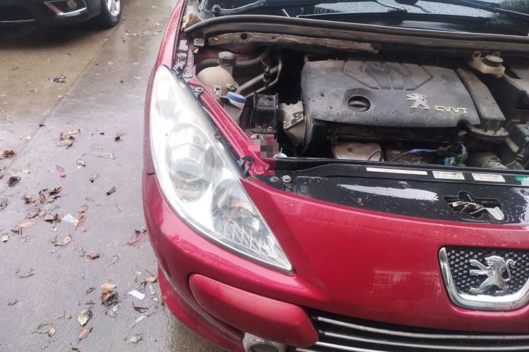 Used Peugeot 307 2013 Hatchback 1.6L Manual Comfort Edition Engine Bay Right