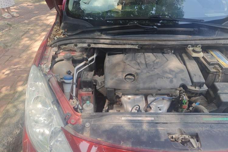 Used Peugeot 307 2013 Hatchback 1.6L Manual Comfort Edition Engine Bay Right