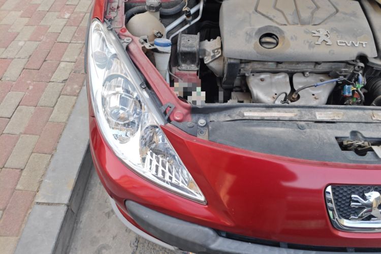 Used Peugeot 307 2013 1.6L Automatic CROSS Engine Bay Right