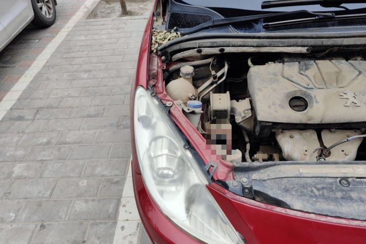 Used Peugeot 307 2013 Hatchback 1.6L Manual Comfort Edition Engine Bay Right