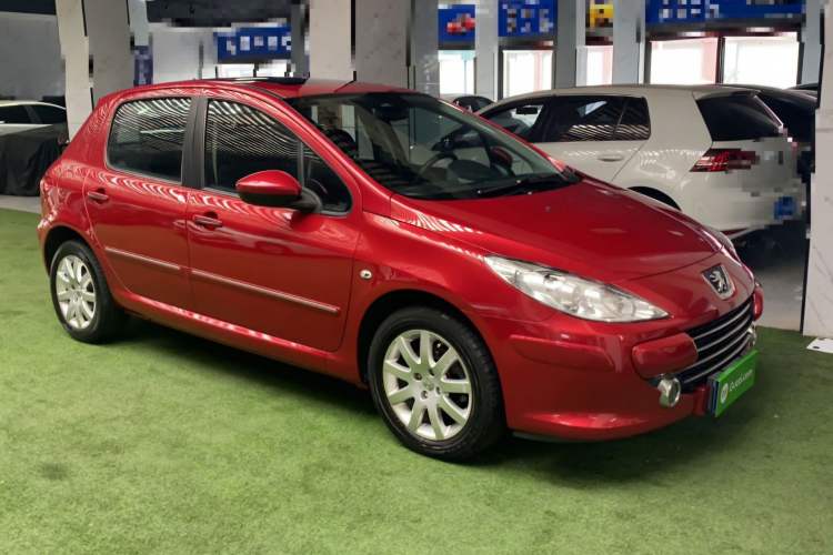 Used Peugeot 307 2013 Hatchback 1.6L Automatic Comfort Edition Exterior 2