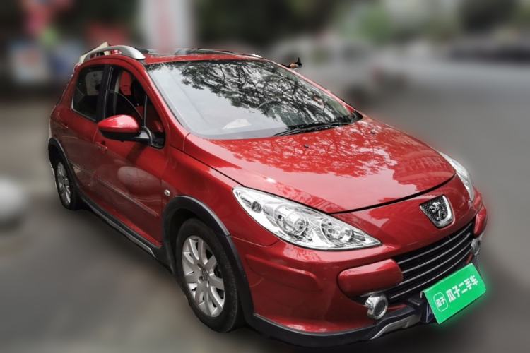 Used Peugeot 307 2013 1.6L Automatic CROSS Front Right 45 Deg