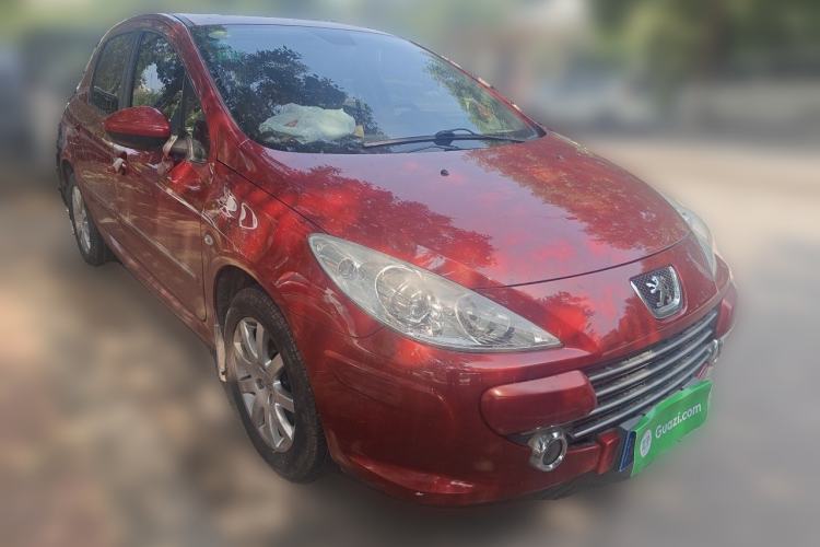 Used Peugeot 307 2013 Hatchback 1.6L Manual Comfort Edition Front Right 45 Deg