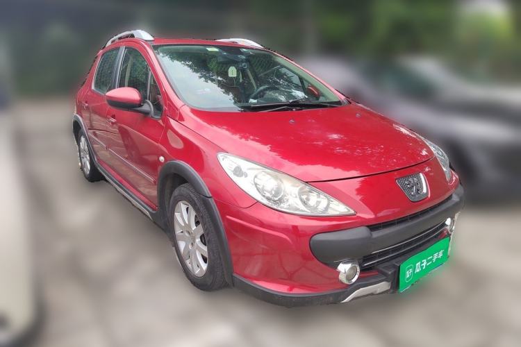 Used Peugeot 307 2013 1.6L Automatic CROSS Front Right 45 Deg
