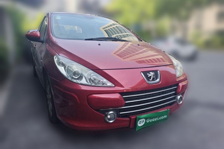 Used Peugeot 307 2013 Hatchback 1.6L Manual Comfort Edition Front Right 45 Deg