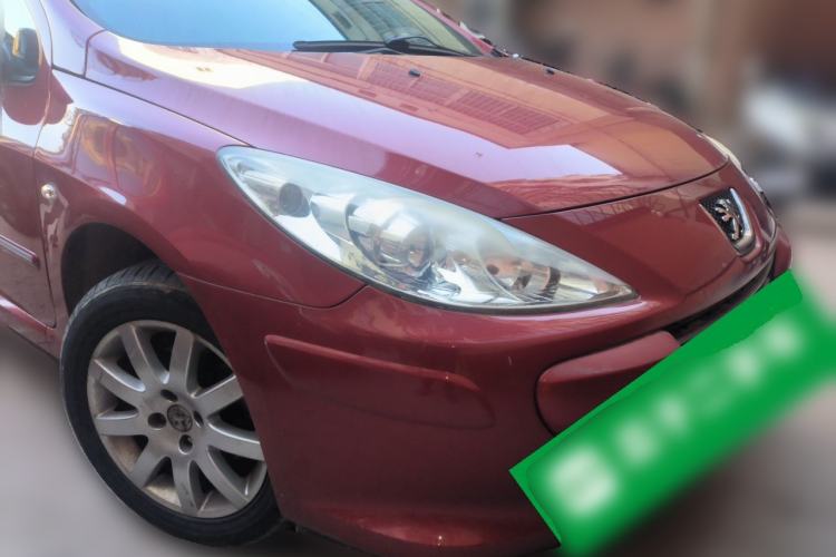 Used Peugeot 307 2013 Hatchback 1.6L Manual Comfort Edition Front Right 45 Deg