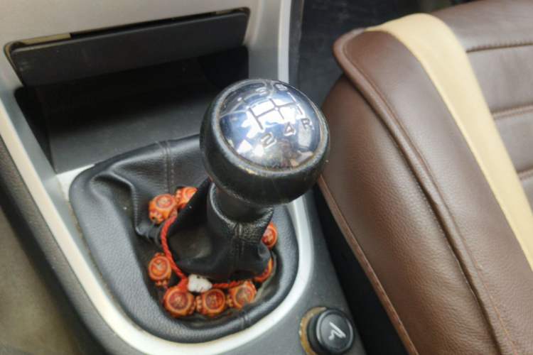 Used Peugeot 307 2013 1.6L Manual CROSS Gear Lever