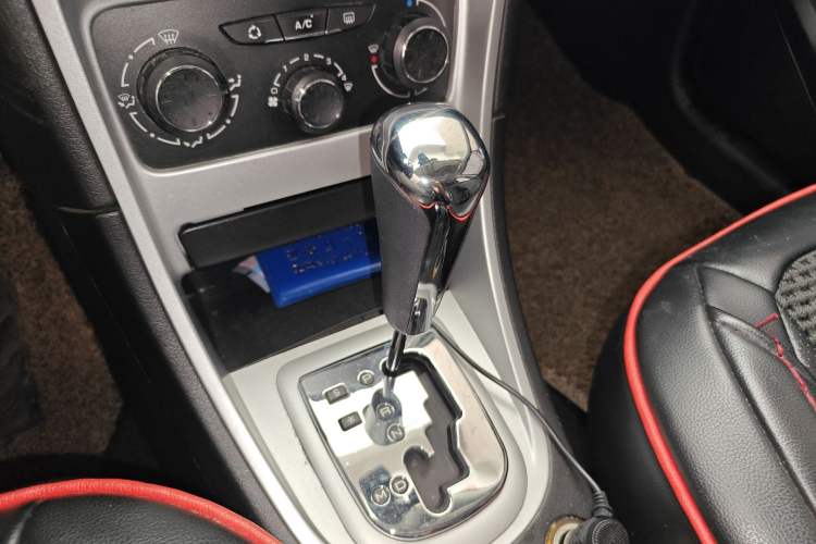 Used Peugeot 307 2013 Hatchback 1.6L Automatic Comfort Edition Gear Lever