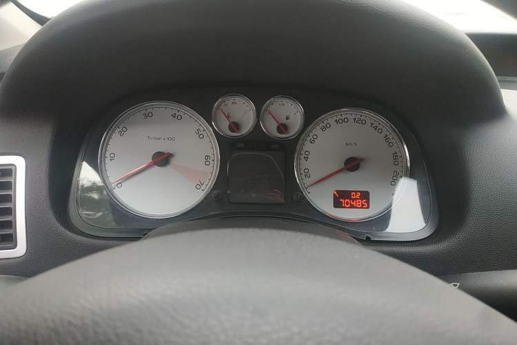 Used Peugeot 307 2013 Hatchback 1.6L Manual Comfort Edition Instrument Cluster