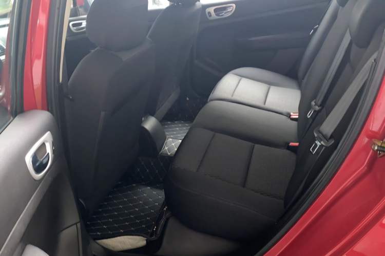 Used Peugeot 307 2013 Hatchback 1.6L Automatic Comfort Edition Interior 3