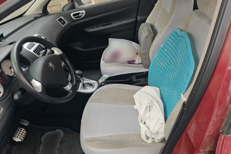 Used Peugeot 307 2013 1.6L Automatic CROSS Left Front Seat