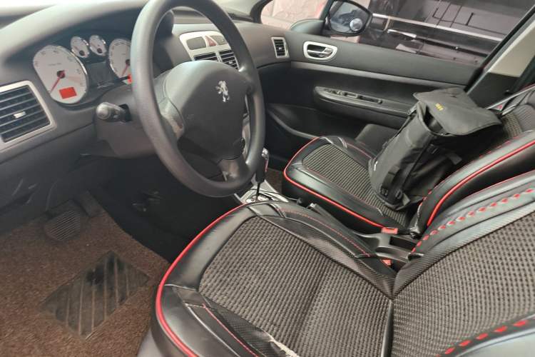 Used Peugeot 307 2013 Hatchback 1.6L Automatic Comfort Edition Left Front Seat